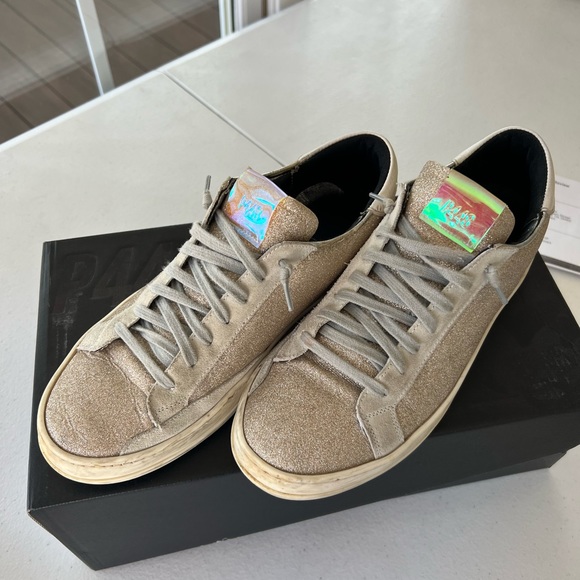 p448 F9 John Platinum sneakers - Picture 2 of 5